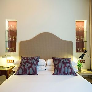 Habitación con Cama King